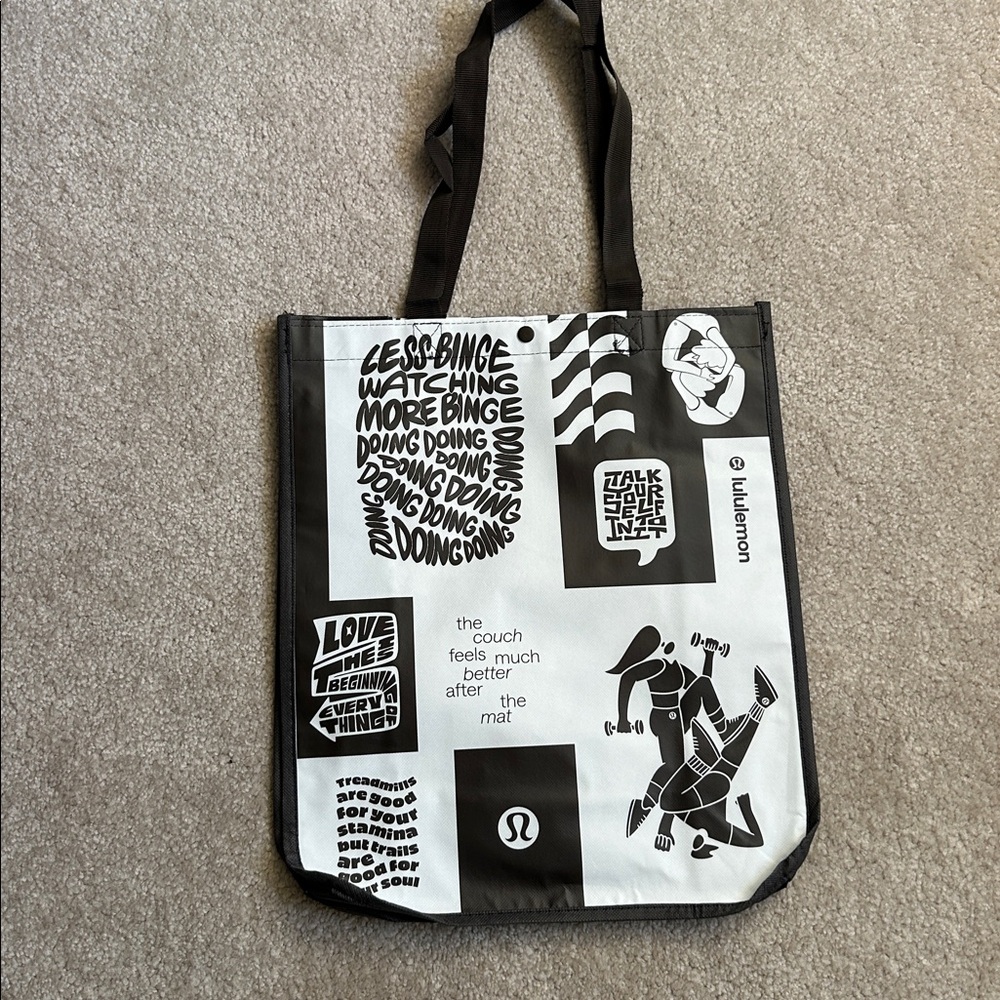 lululemon athletica
NEW Lululemon2026 Holiday Shopping Tote Bag LARGE